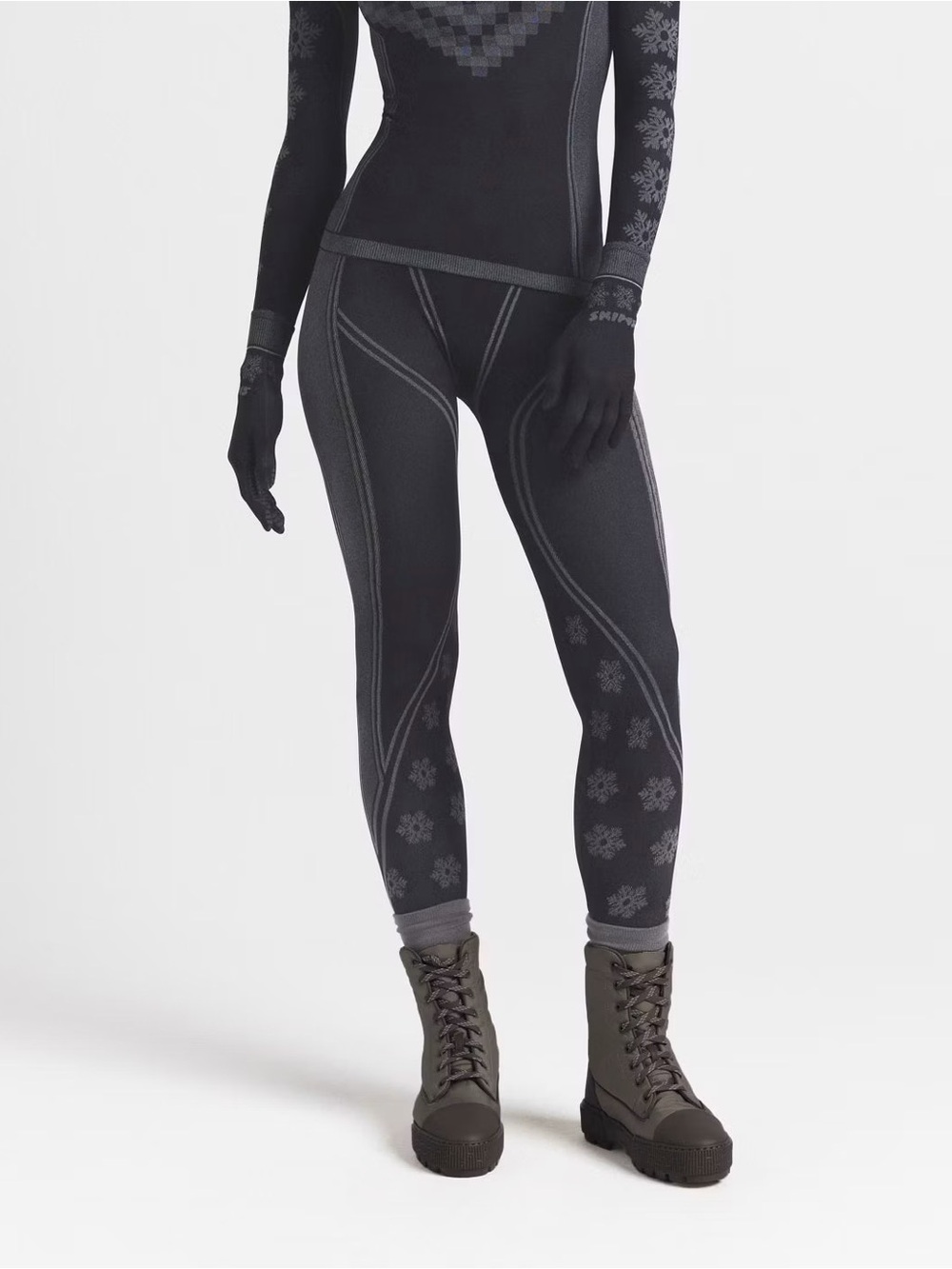 Skims First Layers Leggings Size Small NWT Obsidian Winter Fairisle
